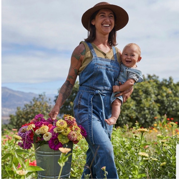 Duluth Daily overalls Denim Overall Jumpsuit belted blue denim Women's size 4 - Picture 3 of 8